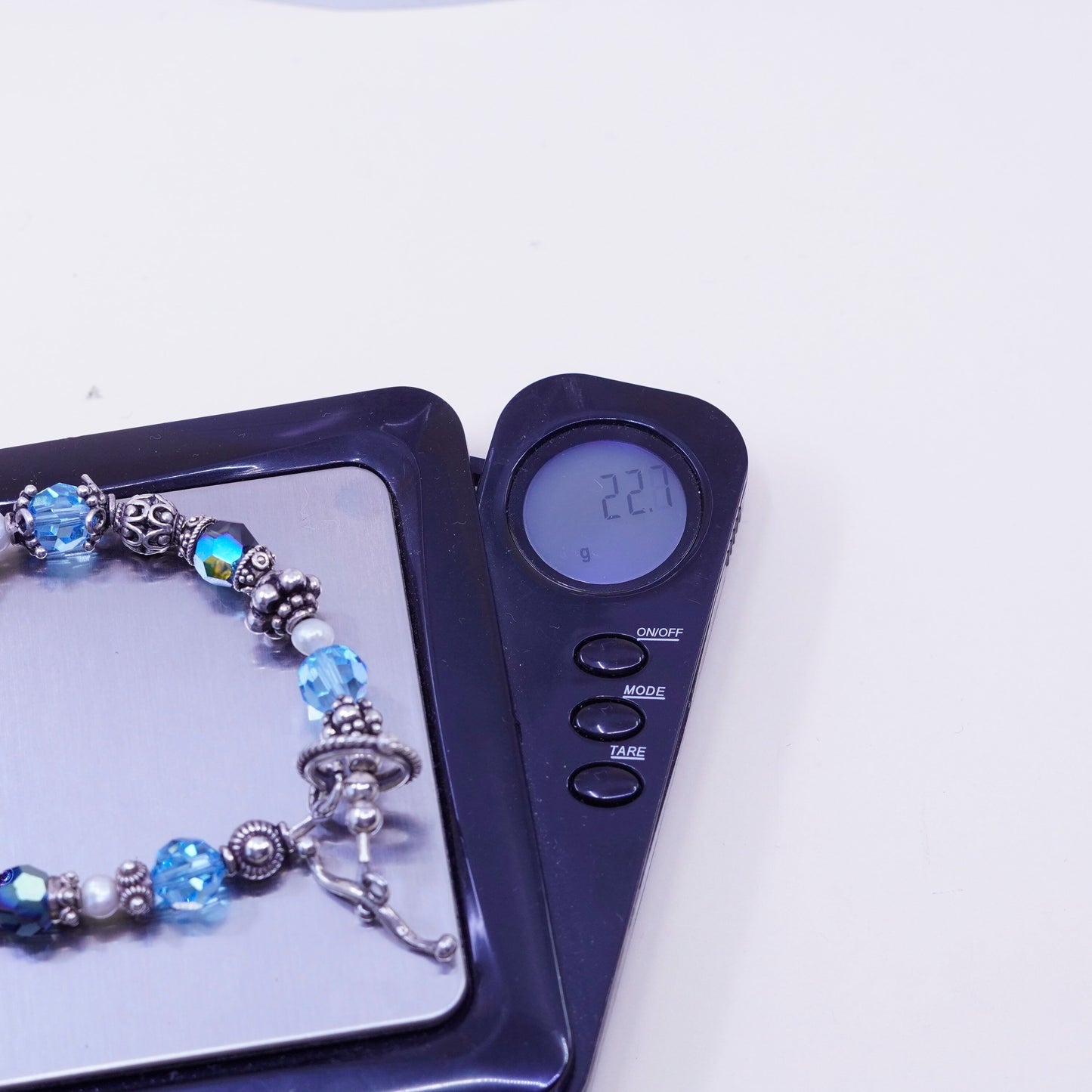6.5”, vintage Sterling 925 Silver blue Art Glass Bead Toggle Bracelet