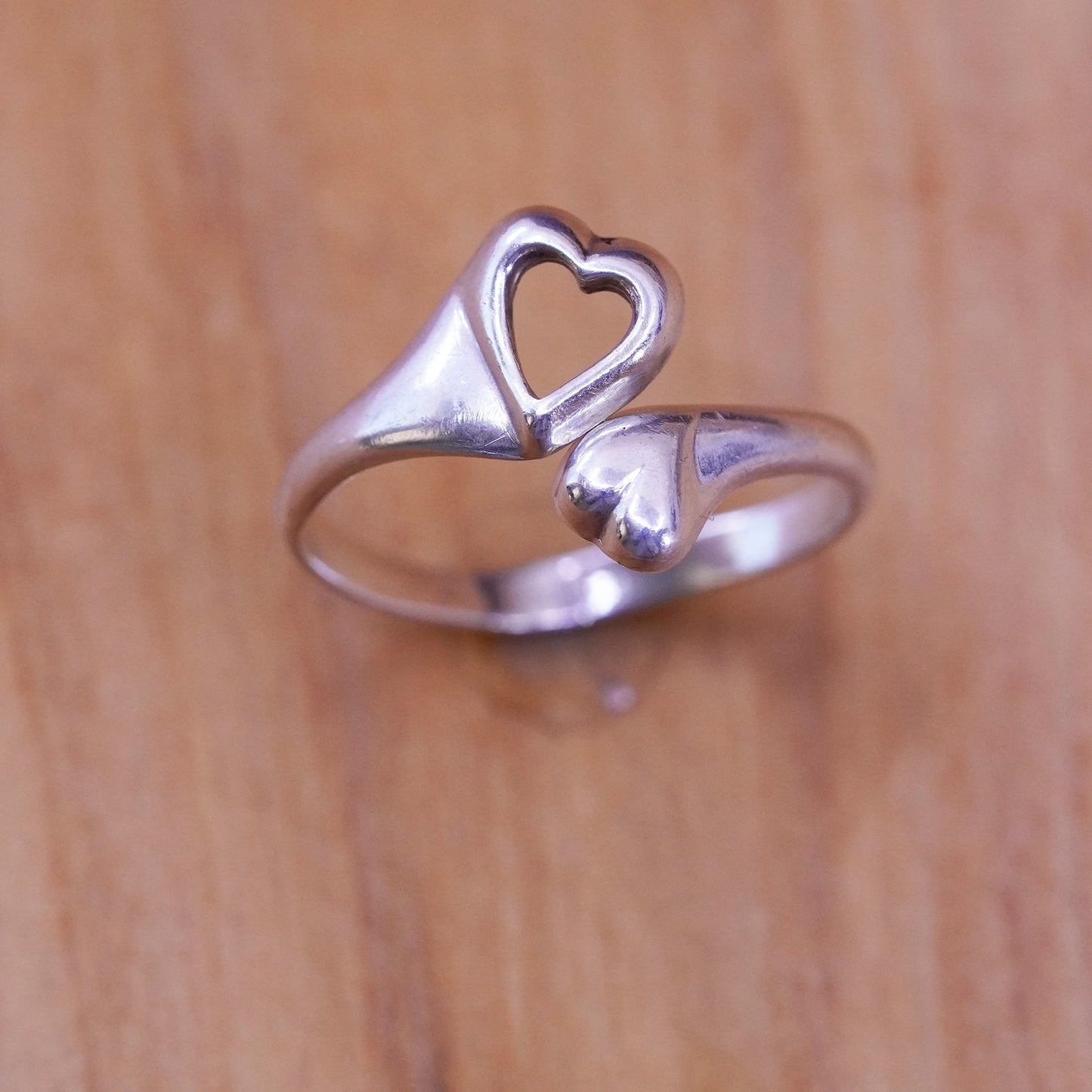 Size 9, vintage Sterling silver handmade ring, 925 wrap band with double hearts
