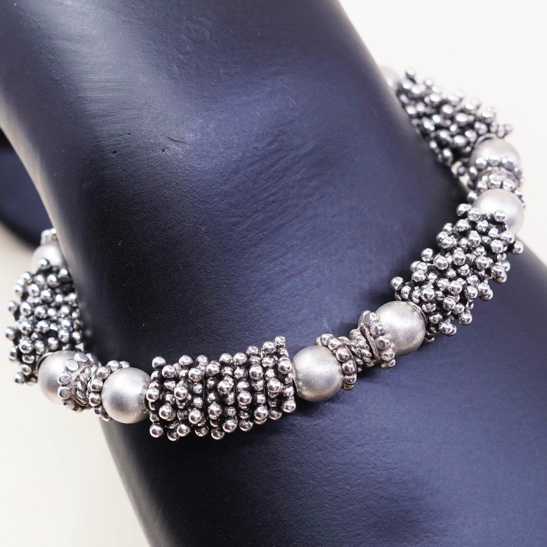 6.25", VTG handmade bracelet, pearl beads with 925 beads and toggle closure