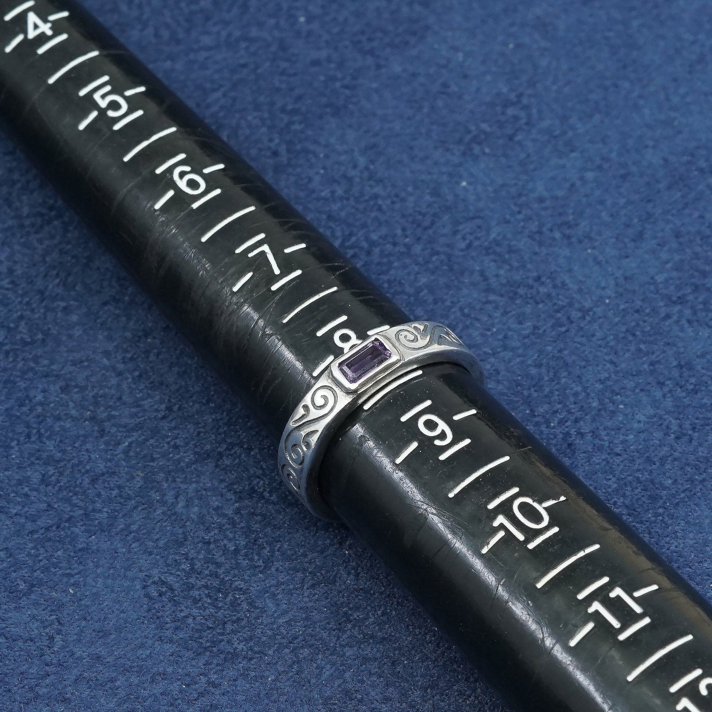 sz 8.25, vtg Sterling silver handmade ring, 925 w/ amethyst band