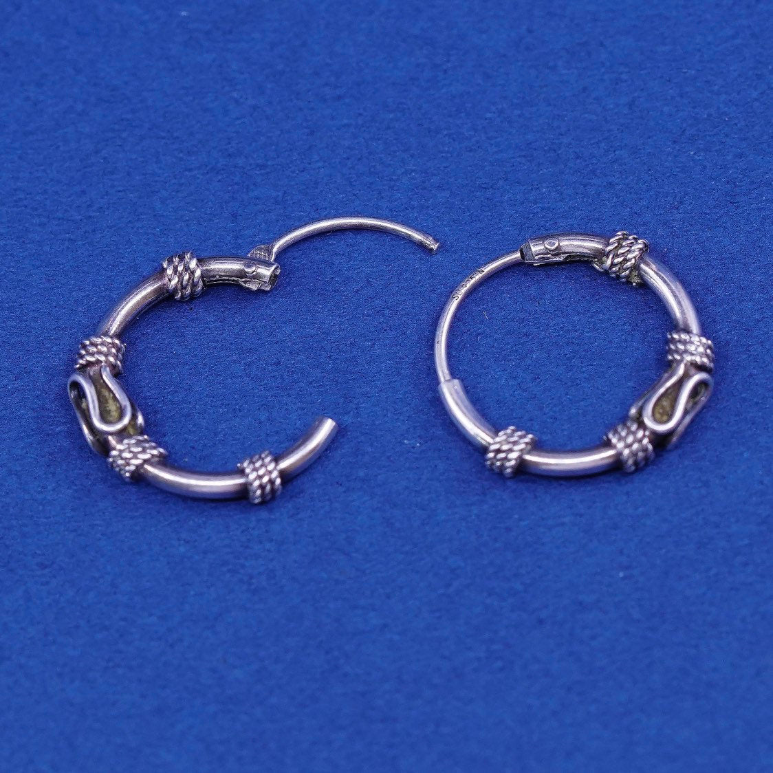 0.5”, vtg Sterling silver handmade earrings, 925 textured hoops, huggie