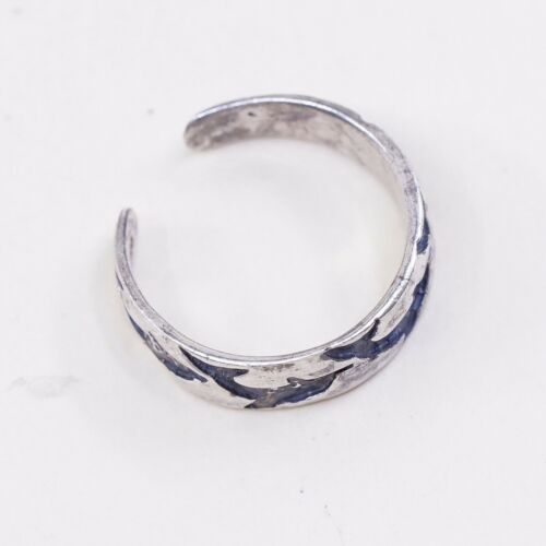 Size 3, Vtg Sterling Silver handmade open end Ring. 925 Band W/ Dolphin Embossed