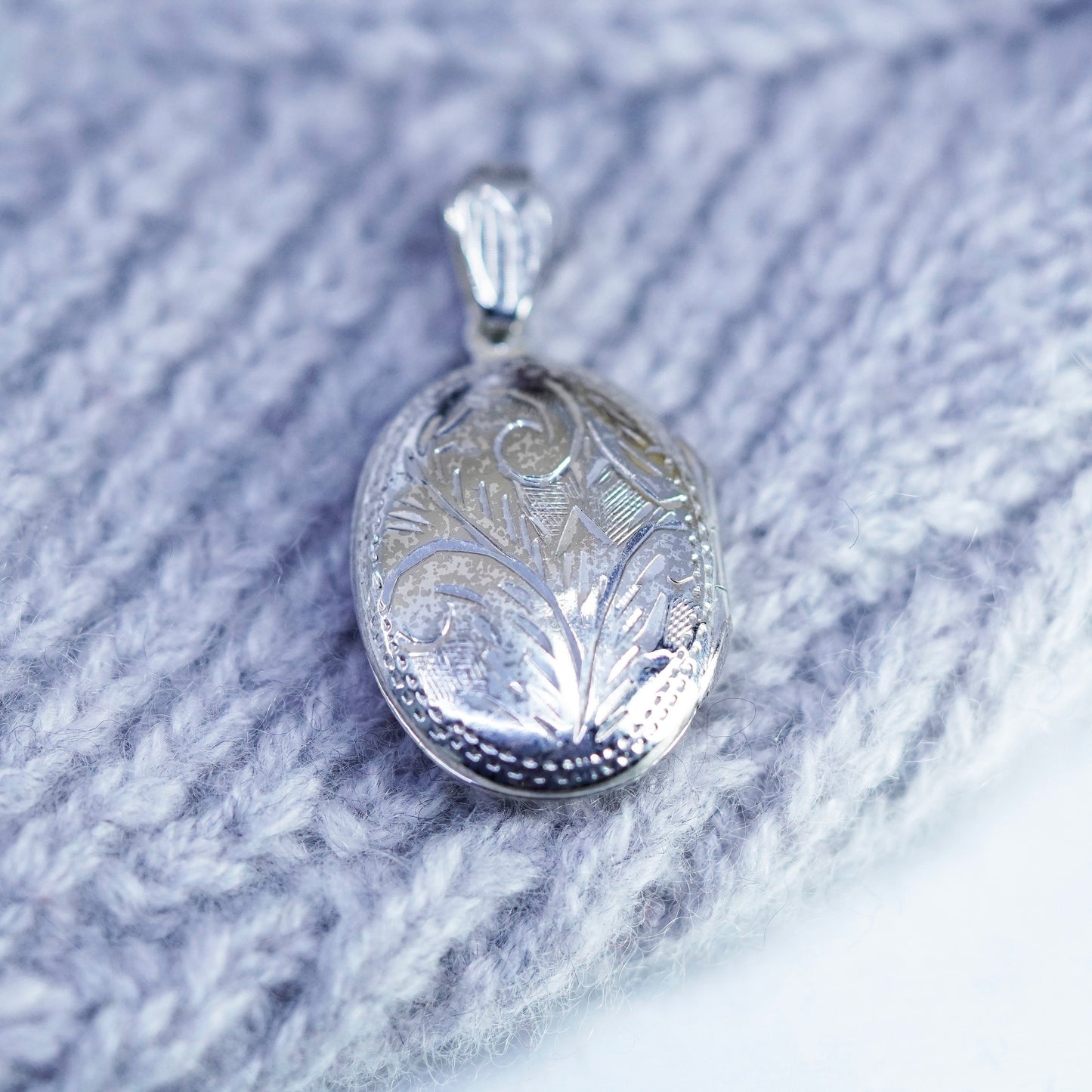 Vintage Sterling silver handmade pendant, textured 925 oval two photos locket