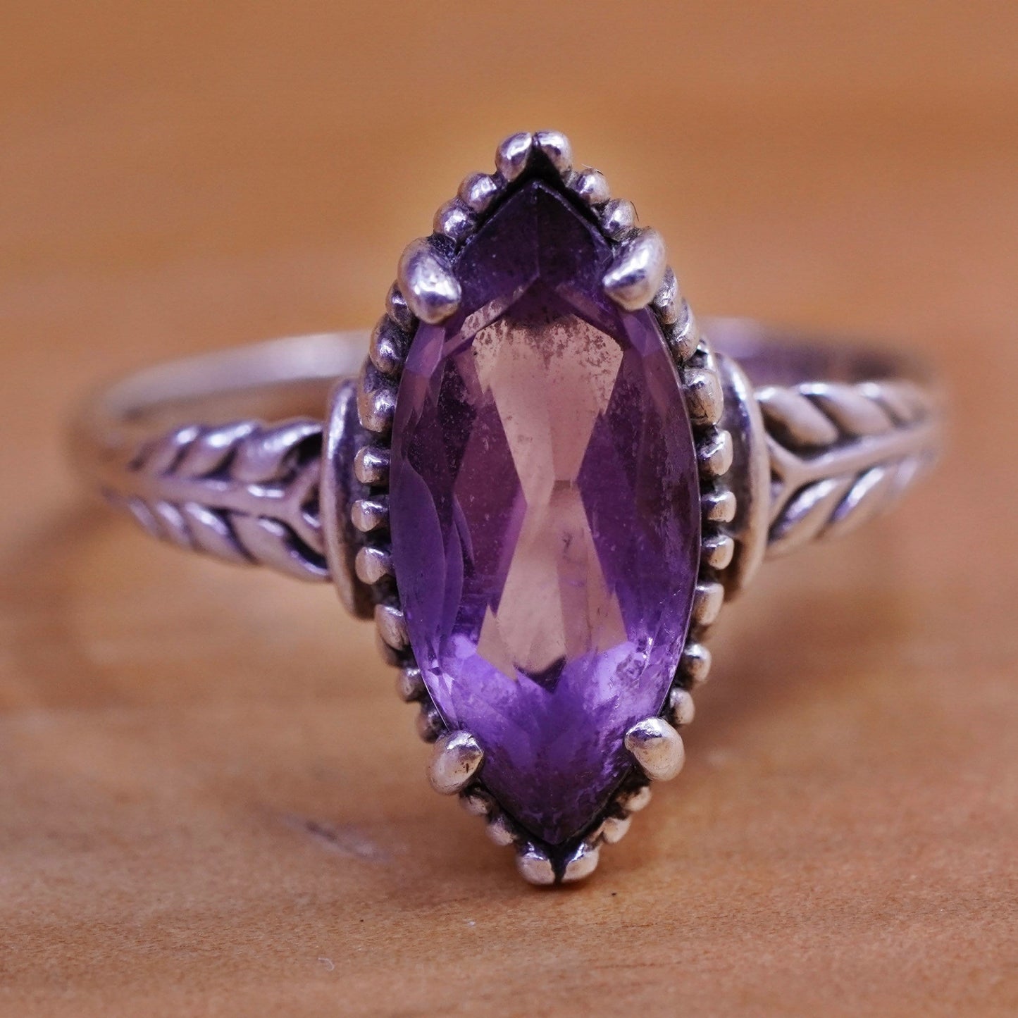 Size 8.5, vtg kabana Sterling Silver Handmade ring, 925 ribbed band amethyst