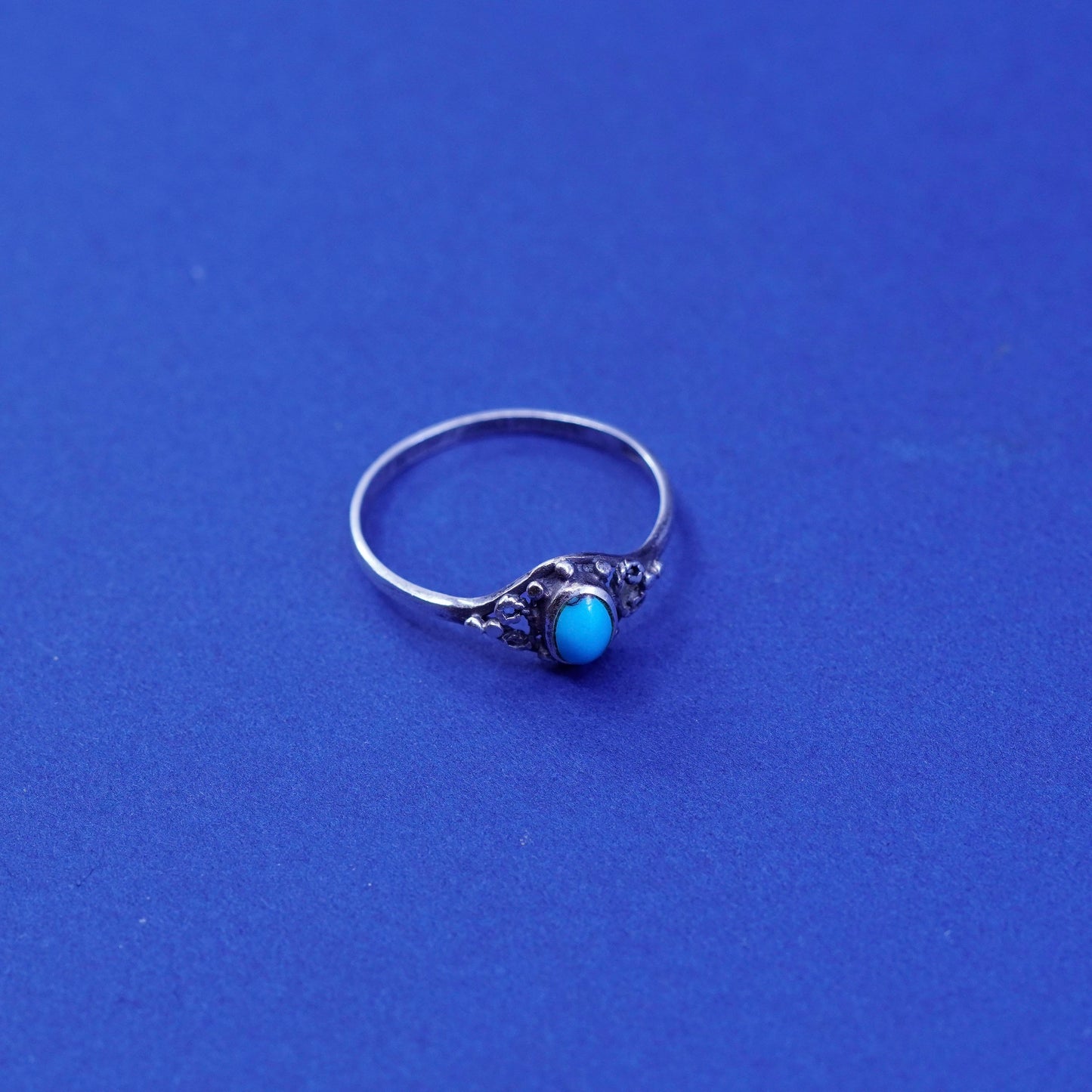 Size 8, Native American, southwestern Sterling 925 silver ring with turquoise