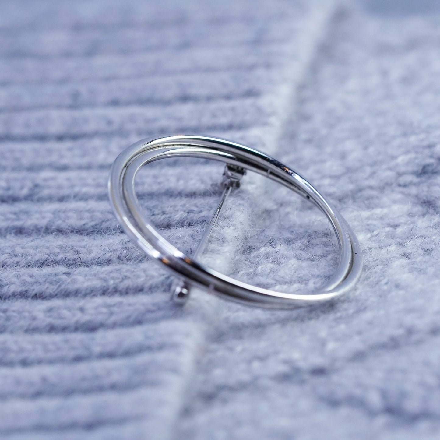 Vintage sterling silver handmade brooch, 925 entwined circle pin