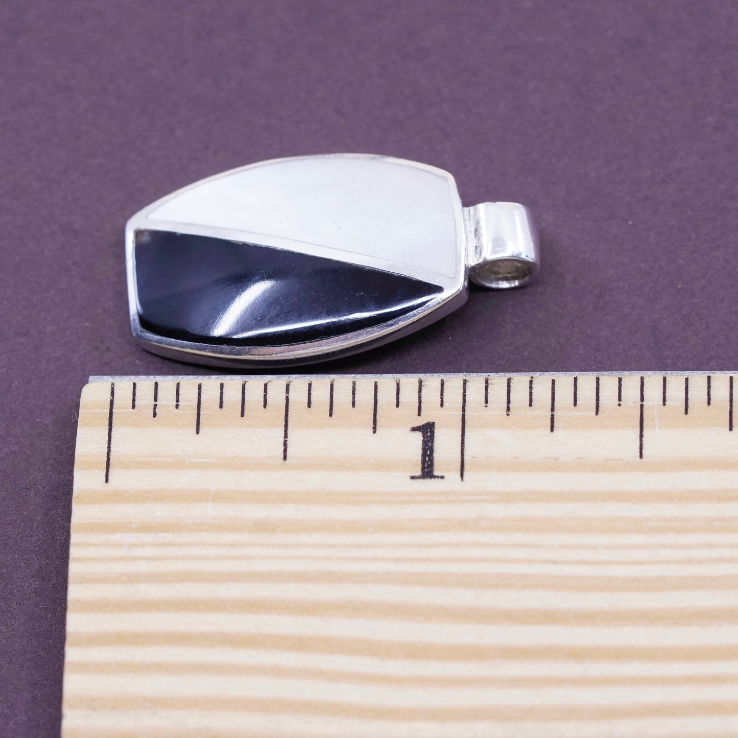 Vintage Sterling 925 silver pendant with obsidian and mother of pearl inlay