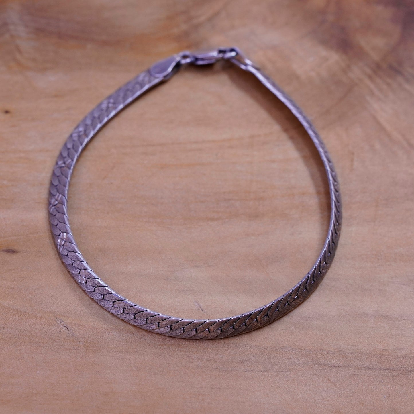 7”, 5mm, Vintage Sterling silver textured herringbone bracelet, Italy 925 chain