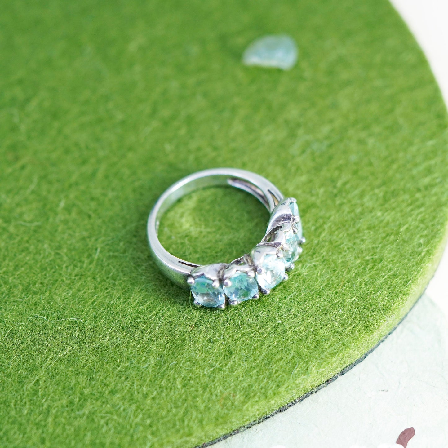 Size 8, vintage sterling 925 silver handmade stackable band ring with topaz