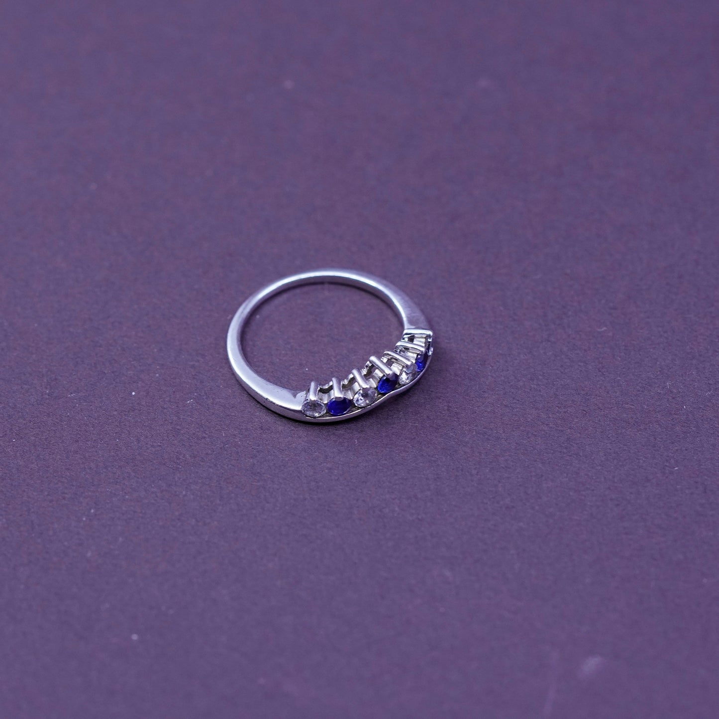 Size 6, vintage Sterling 925 silver handmade ribbed ring with blue topaz and Cz