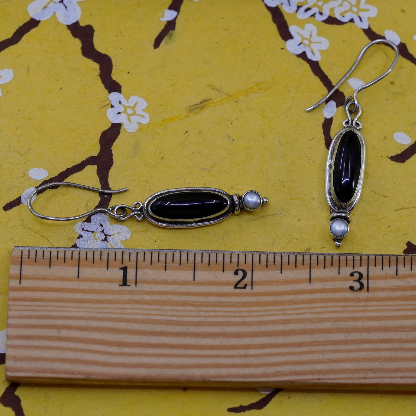 Vintage Sterling 925 silver handmade earrings with long onyx and pearl