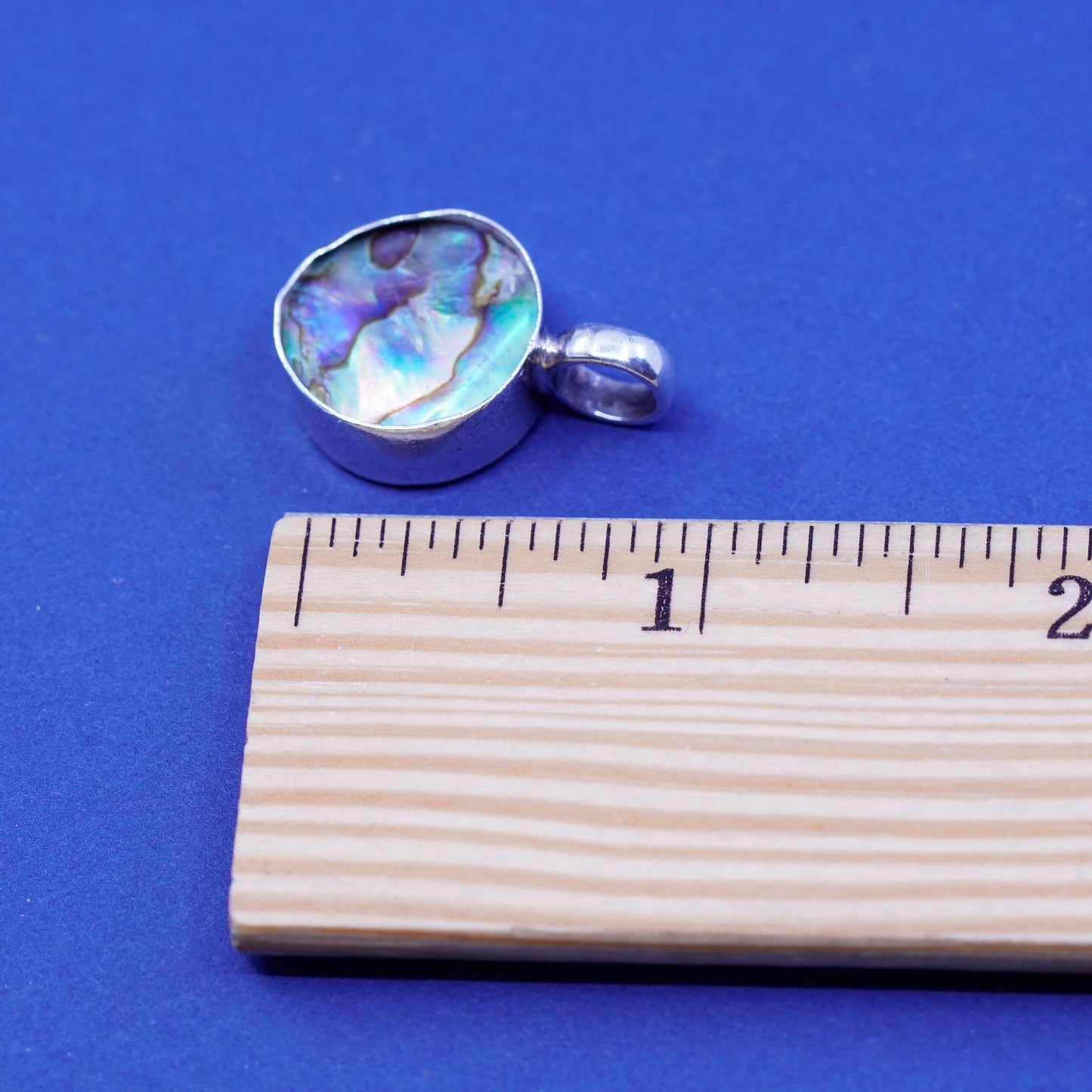 Vintage Sterling silver handmade pendant, 925 circle charm with abalone