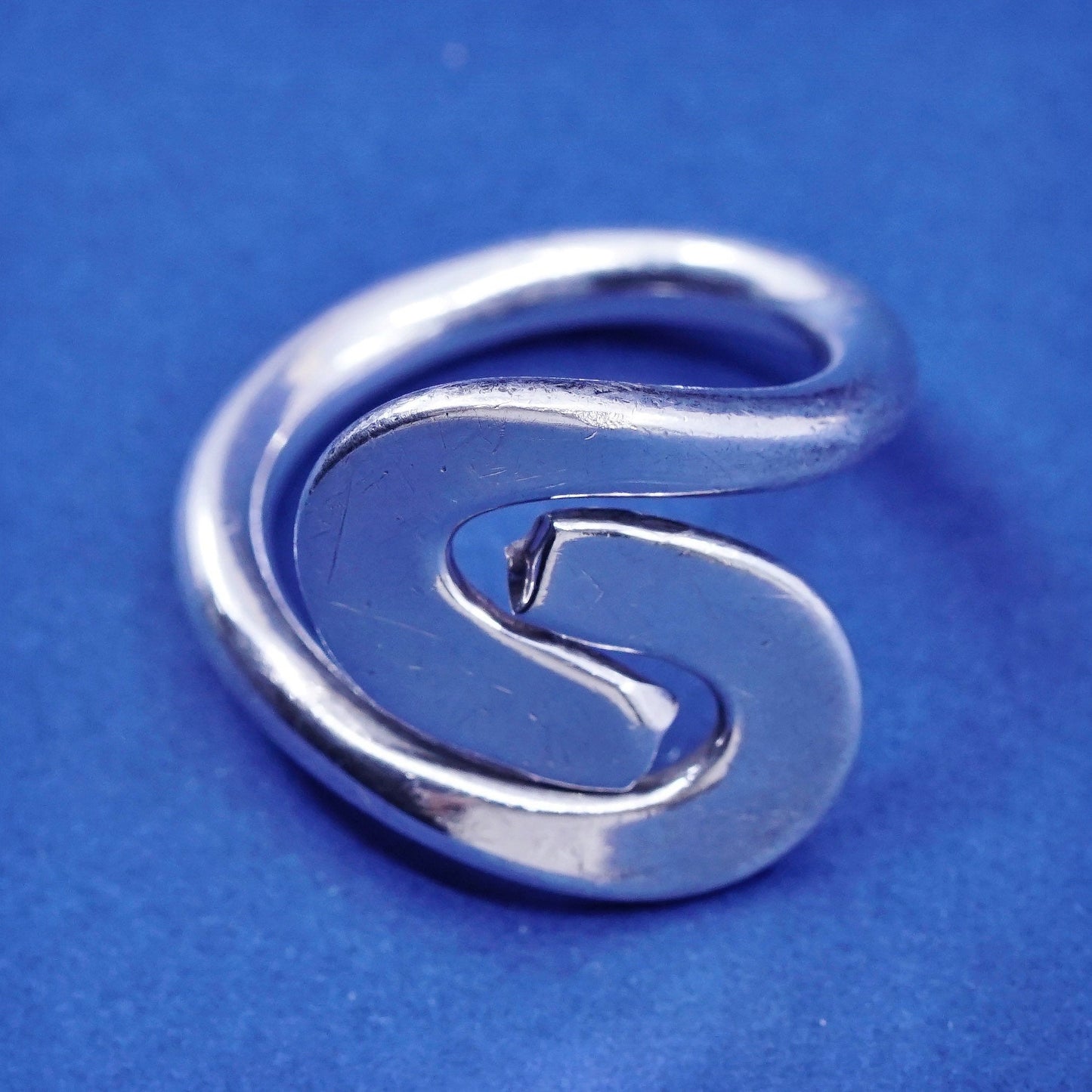 Size 8.25, vintage Sterling silver handmade ring, 925 wide swirly band