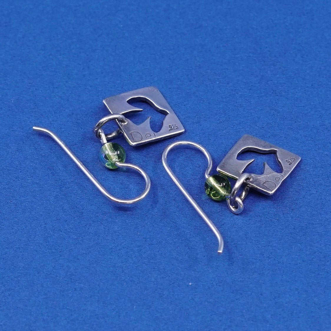 vtg DO sterling silver handmade earrings, 925 w/ square shaped tag N leaves