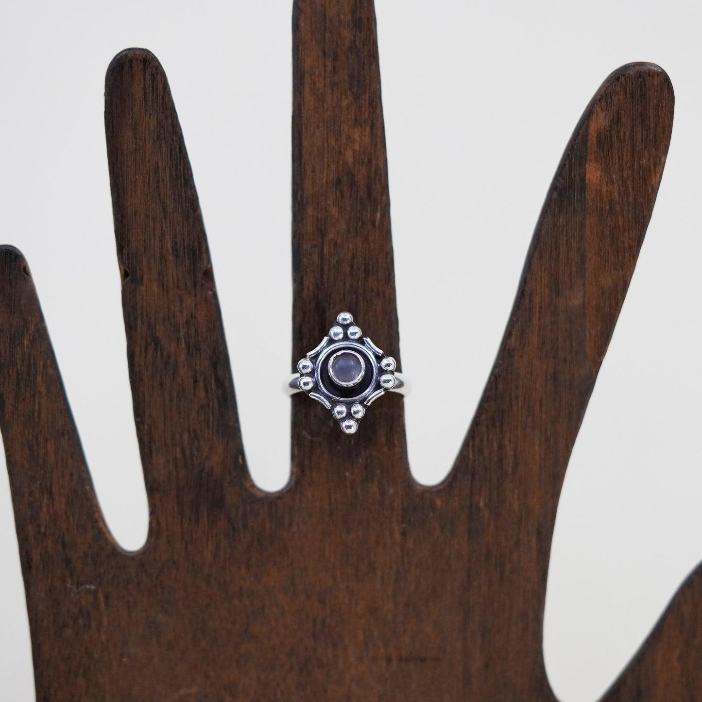 Size 6, Vintage sterling 925 silver handmade ring with glass and bead