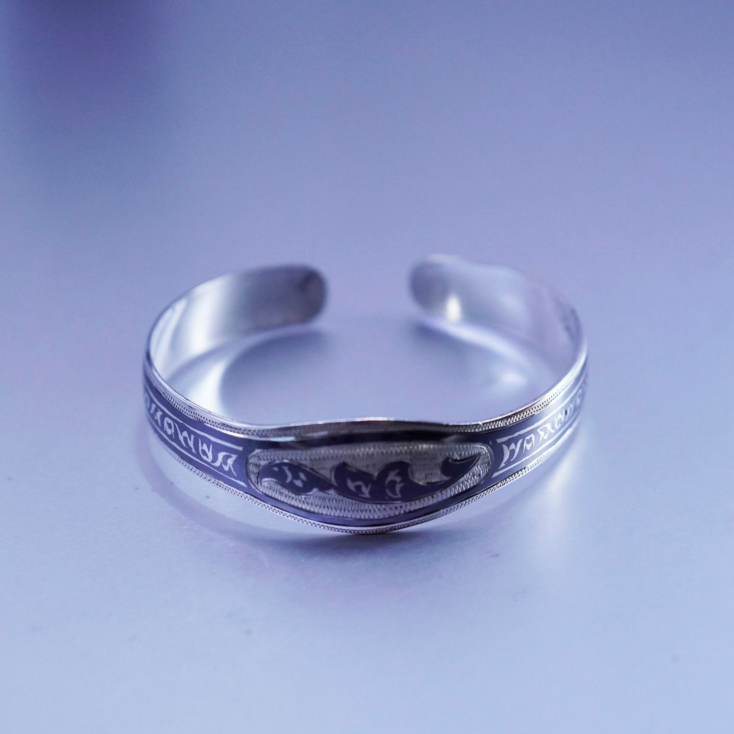 6.5”, vtg Indian Siam sterling silver bracelet, 925 disc engraved goddess cuff