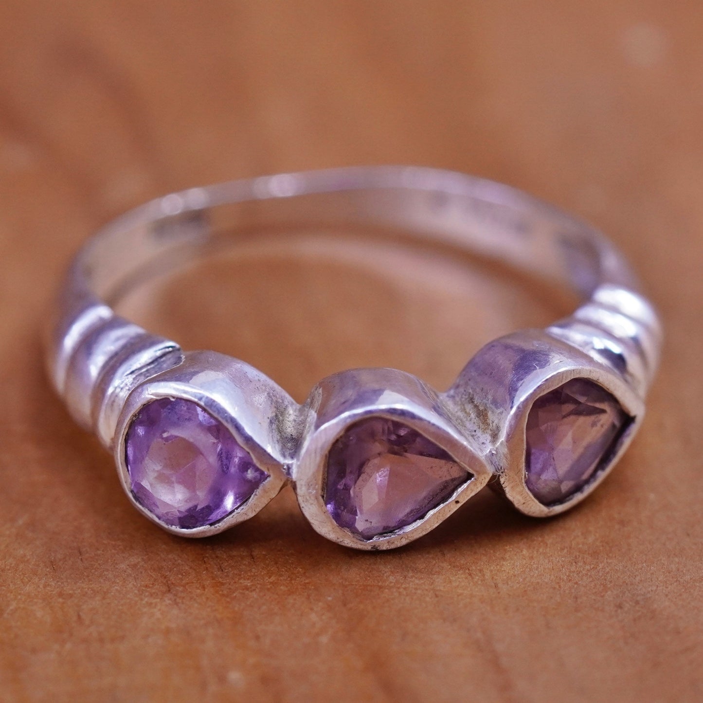 Size 8, vintage Sterling silver handmade ring, 925 band with amethyst