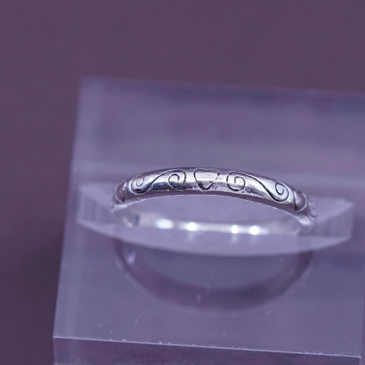 Size 7, vtg sterling silver handmade ring, 925 stackable band embossed Heart