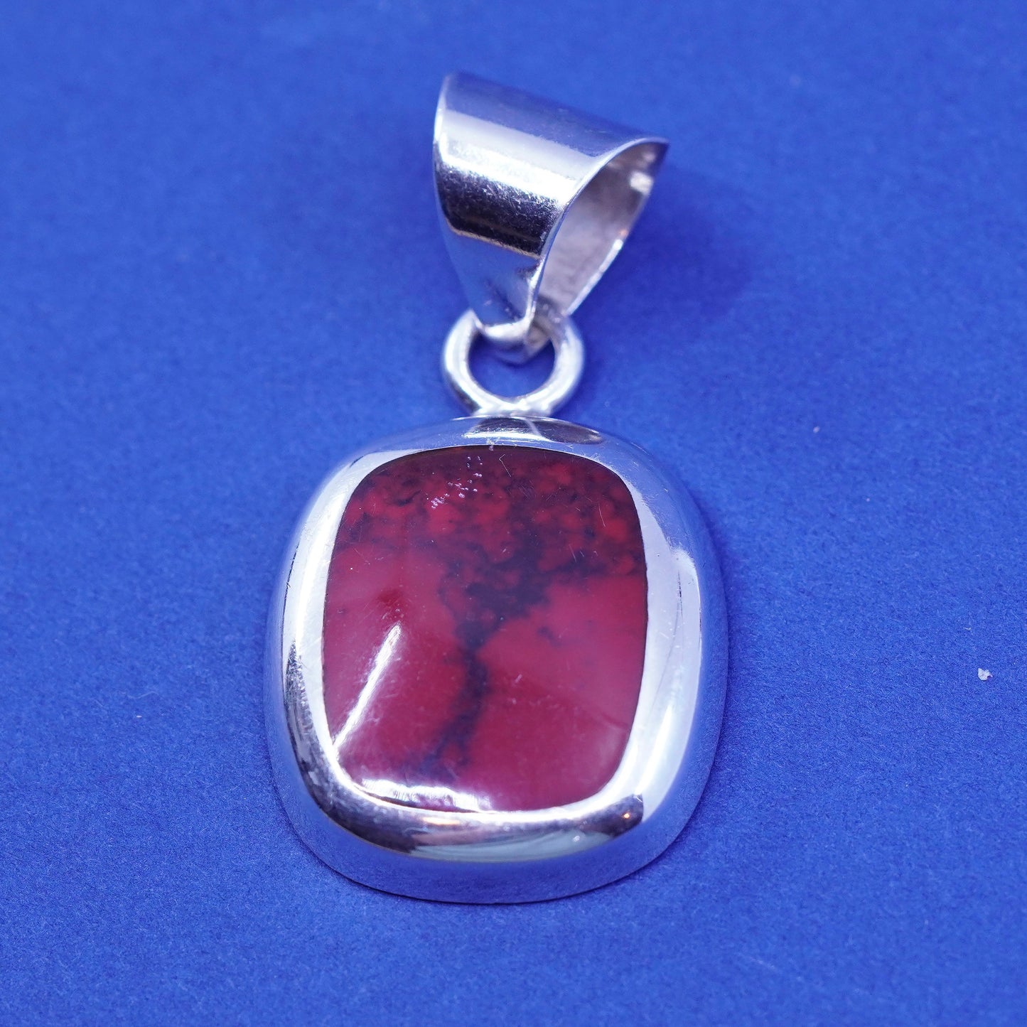Vintage sterling 925 silver handmade pendant w/ square red jasper