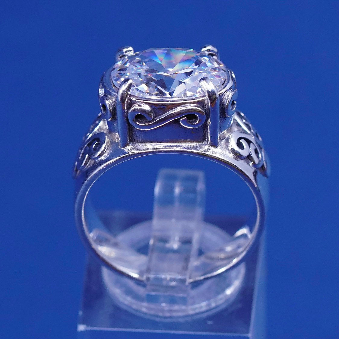 Size 8, vtg Sterling silver handmade ring, 925 cocktail ring w/ cz