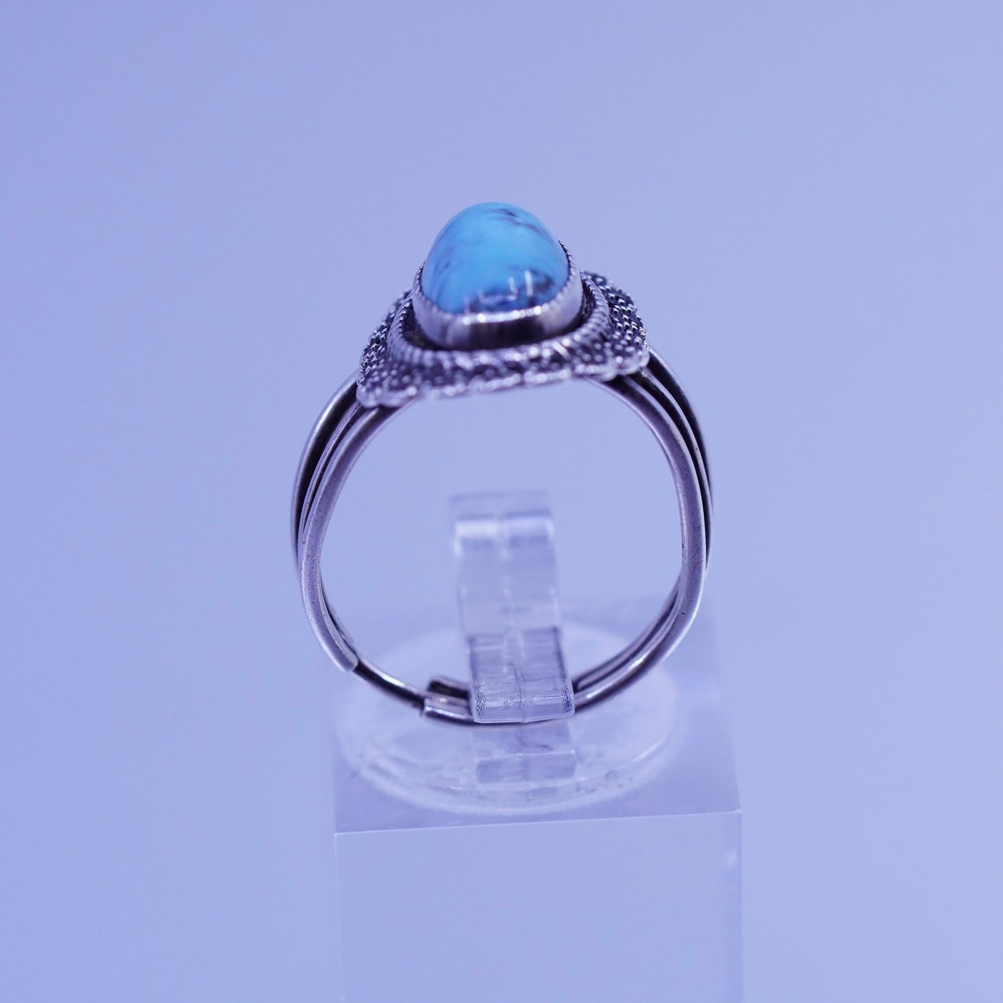 Size adjustable, Beau Sterling 925 silver handmade filigree ring with turquoise