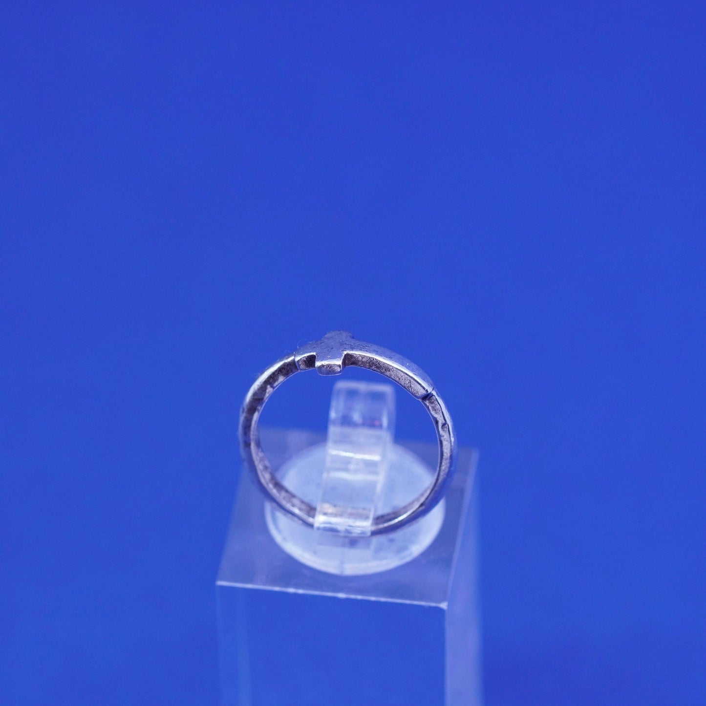 Size 5, vintage Sterling silver handmade ring, stackable 925 cross band