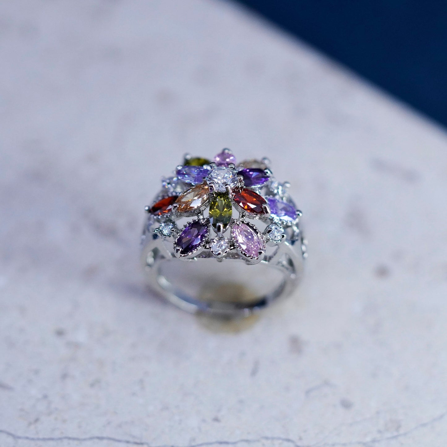 Size 6.5, vtg Sterling 925 silver snowflake flower ring w/ cluster Colorful Cz