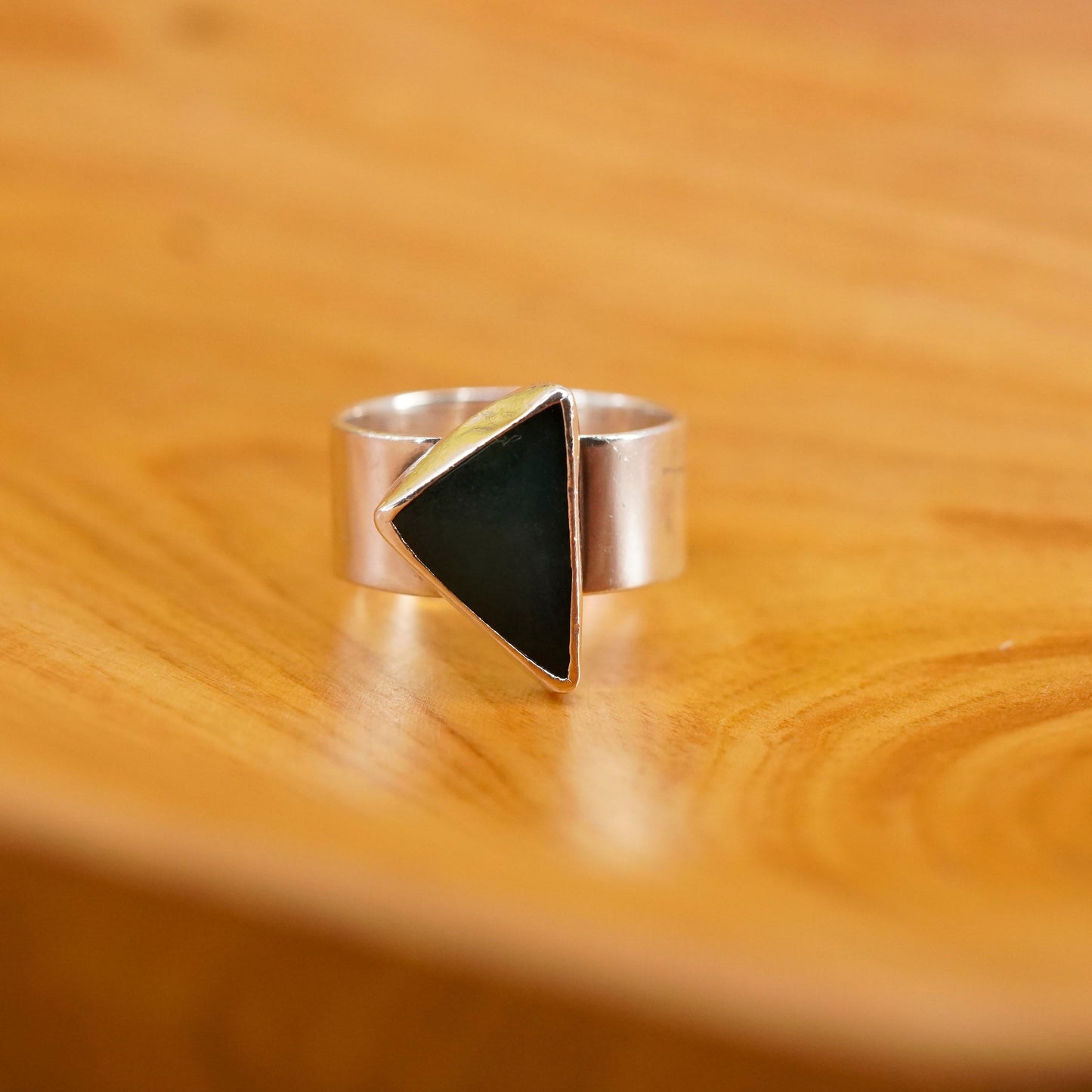Size 7.25, vintage Sterling silver ring, 925 statement band w/ triangular jade