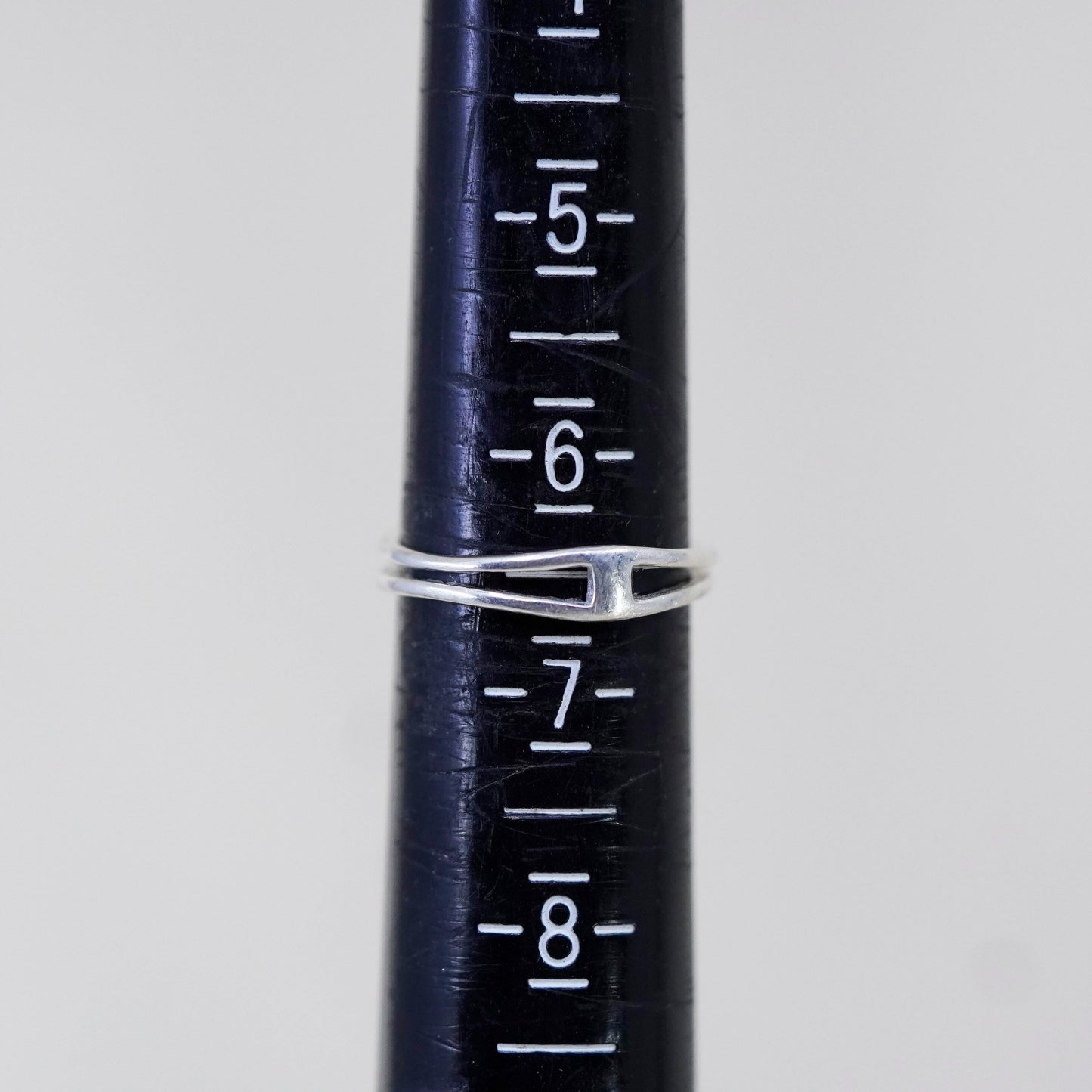 Size 6.5, vintage sterling silver handmade ring, 925 V shaped band, modernist