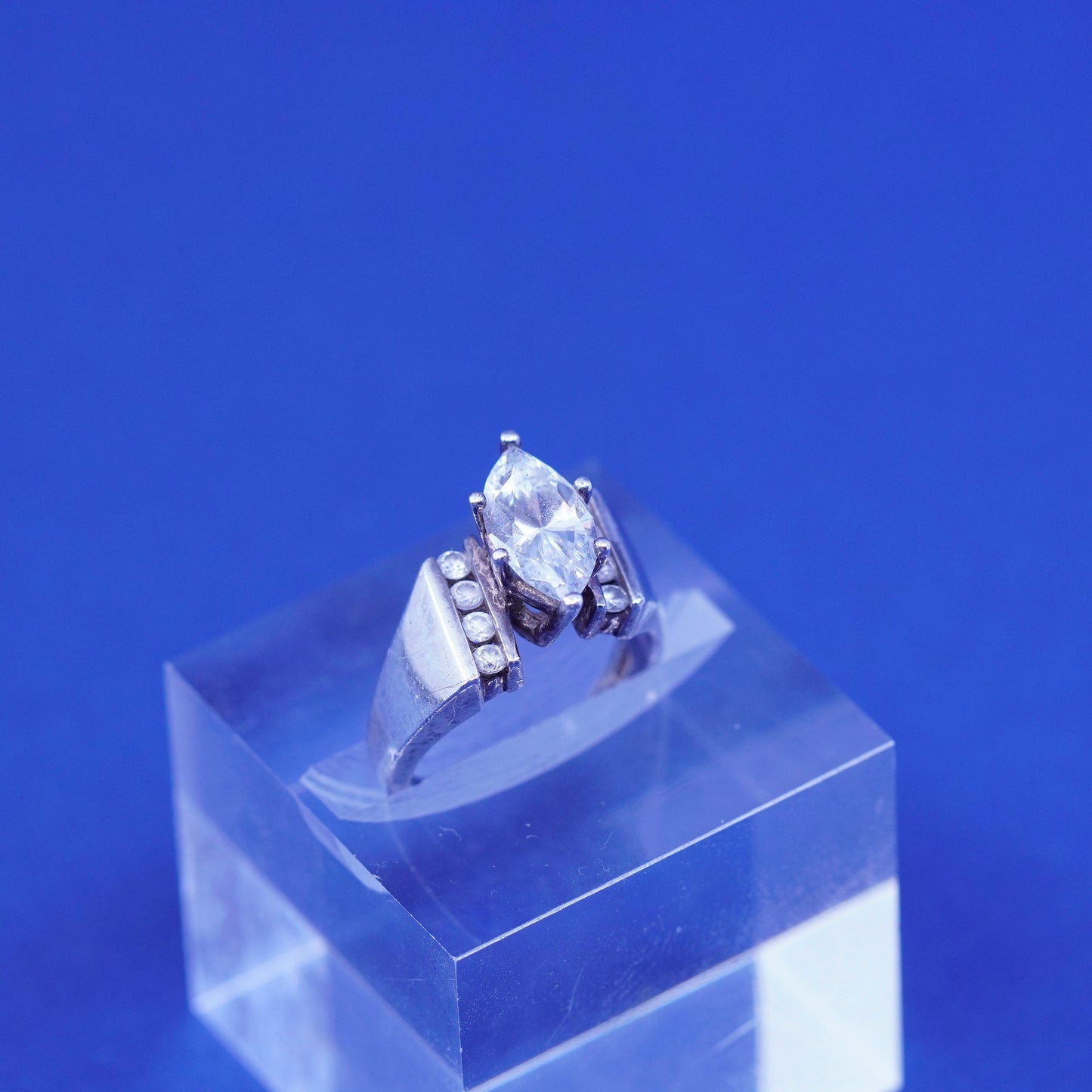 Size 5, Vintage Sterling 925 silver engagement ring with Cz