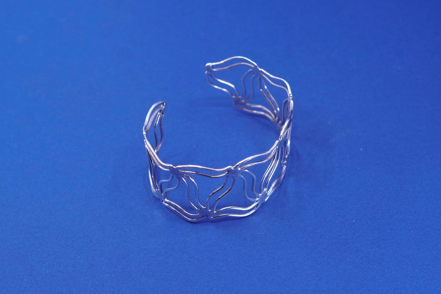 6.5”, vtg CII sterling silver handmade bracelet, wide 925 filigree wavy cuff