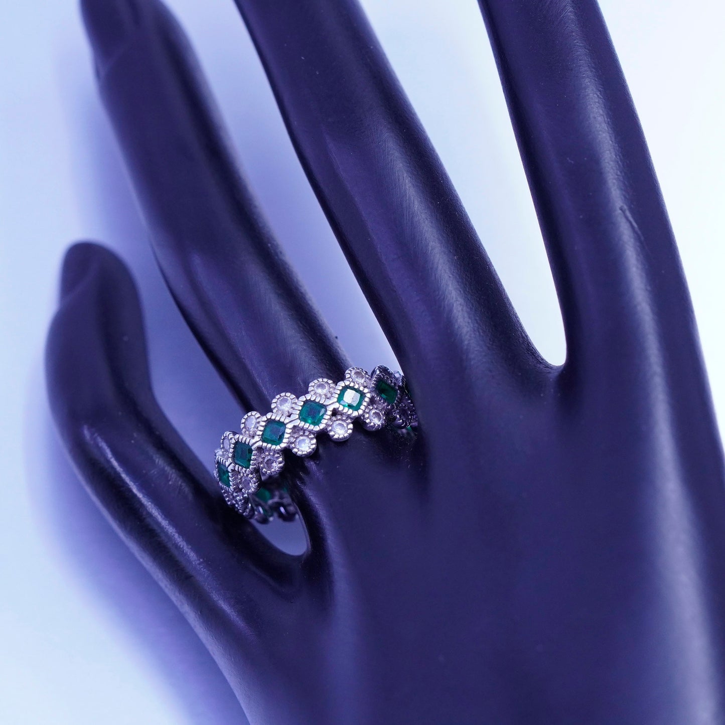 Size 10, vintage Sterling 925 silver handmade band ring with cluster green Cz