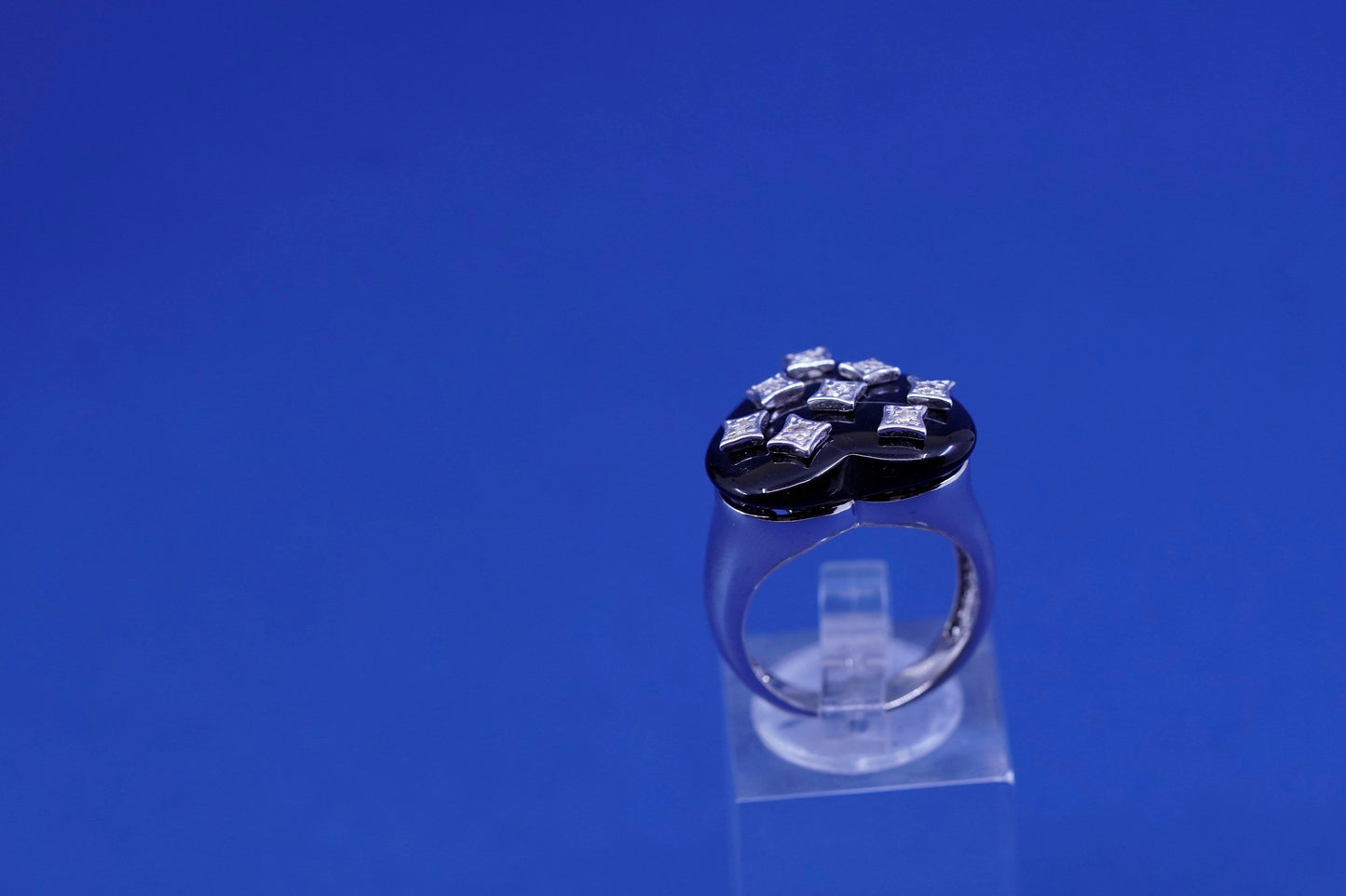 Size 7, vtg Sterling 925 silver Statement heart ring with obsidian and Cz