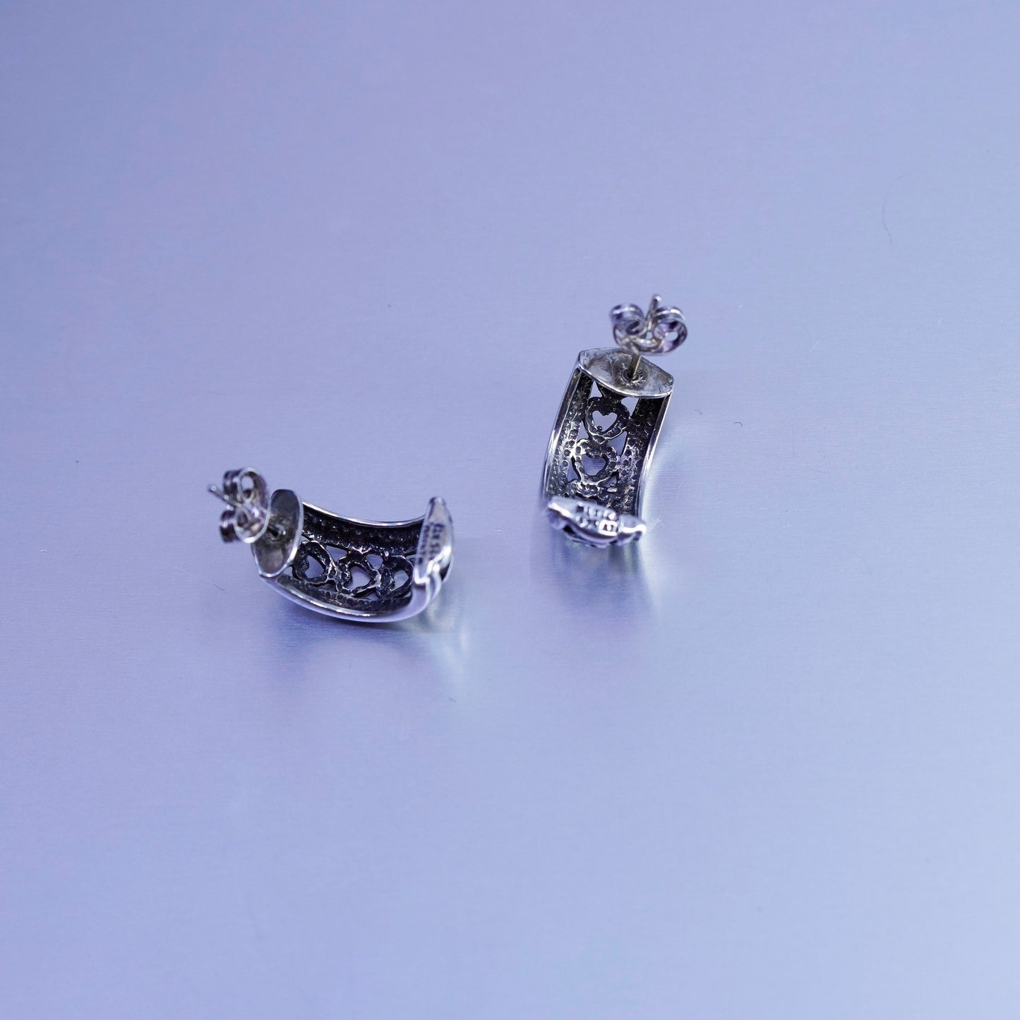 0.5”, vtg Sterling silver handmade earrings, 925 filigree heart hoops huggie