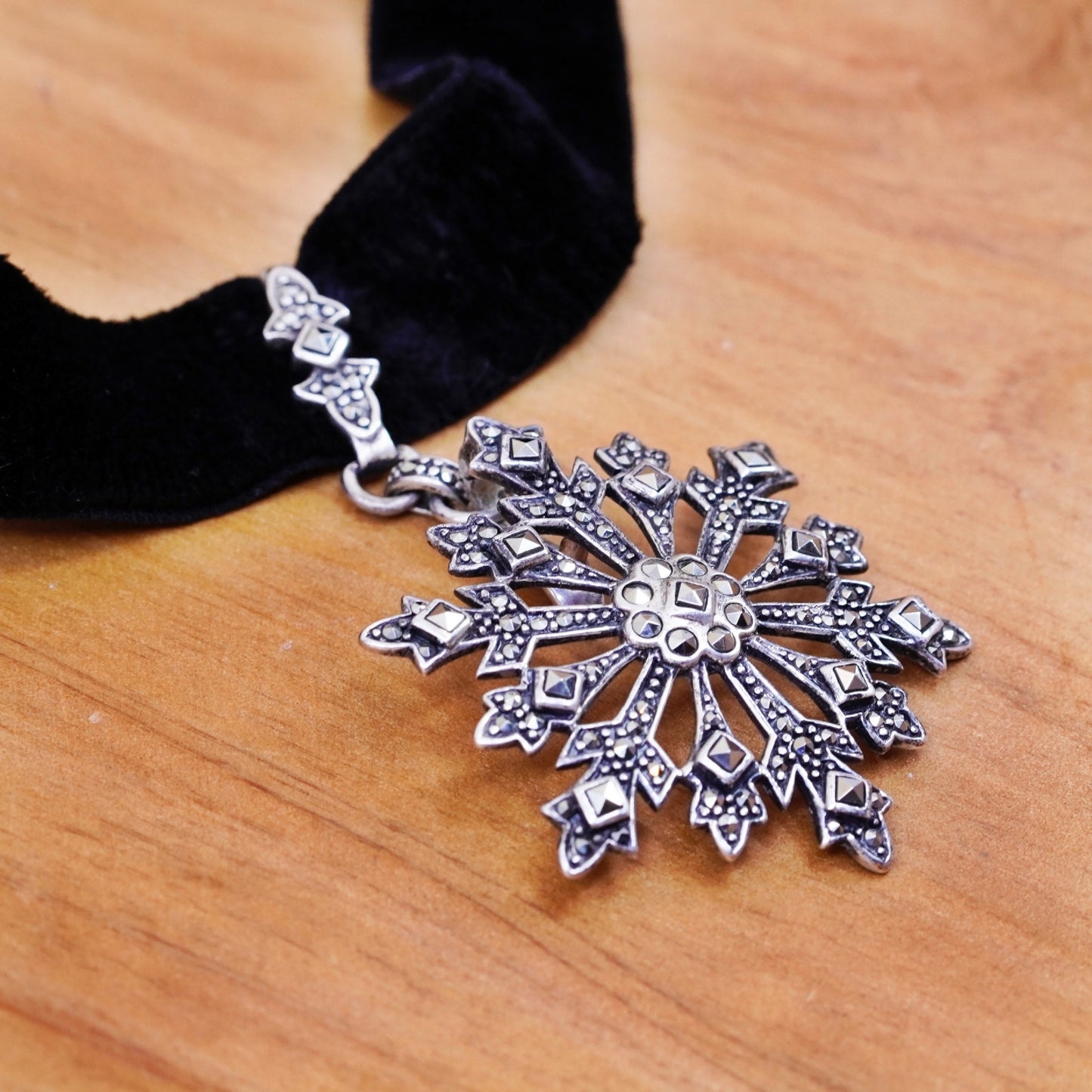 10+2”, Sterling 925 silver necklace velvet choker collar Marcasite snowflake