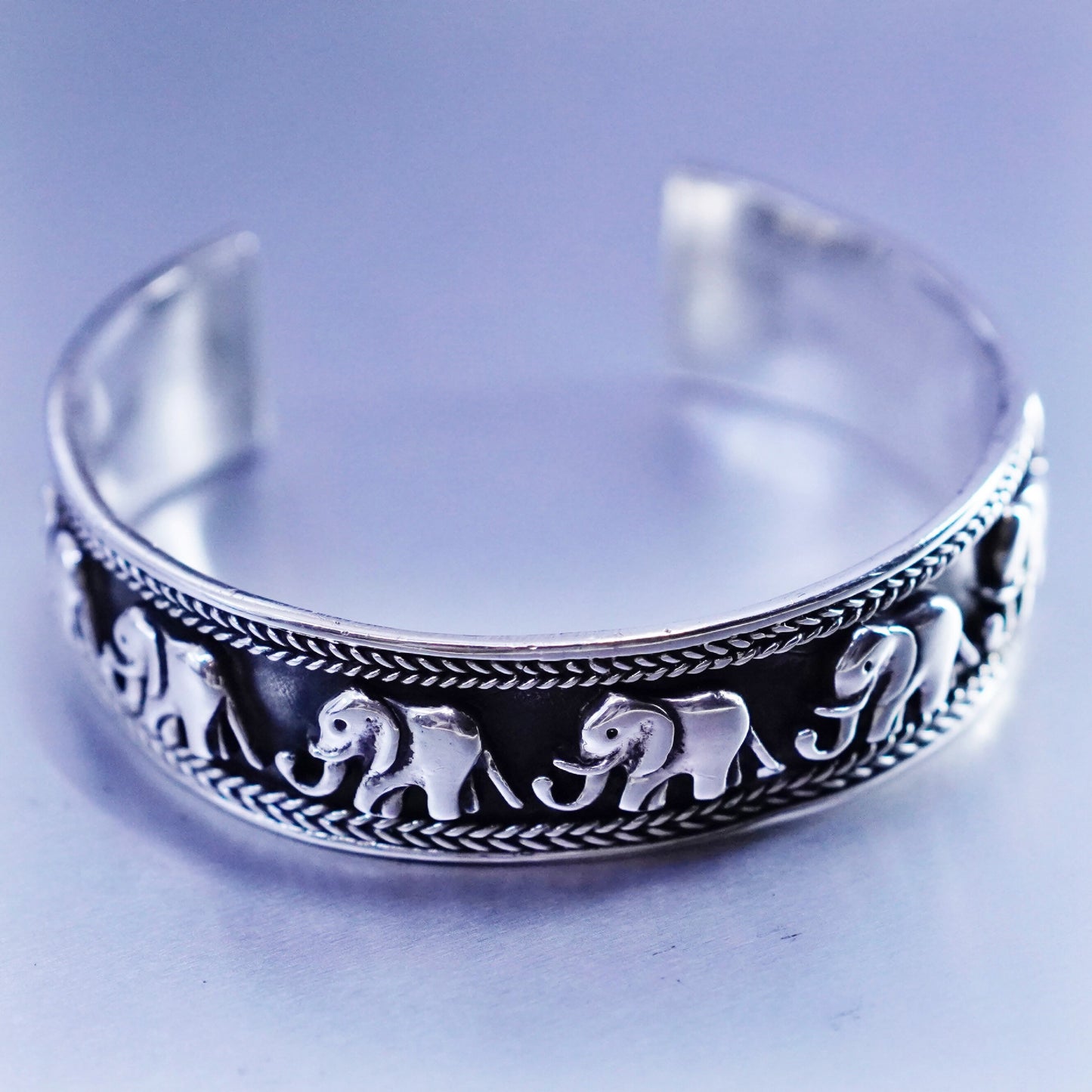 6.75”, Vintage Sterling 925 silver handmade bracelet, elephant cuff