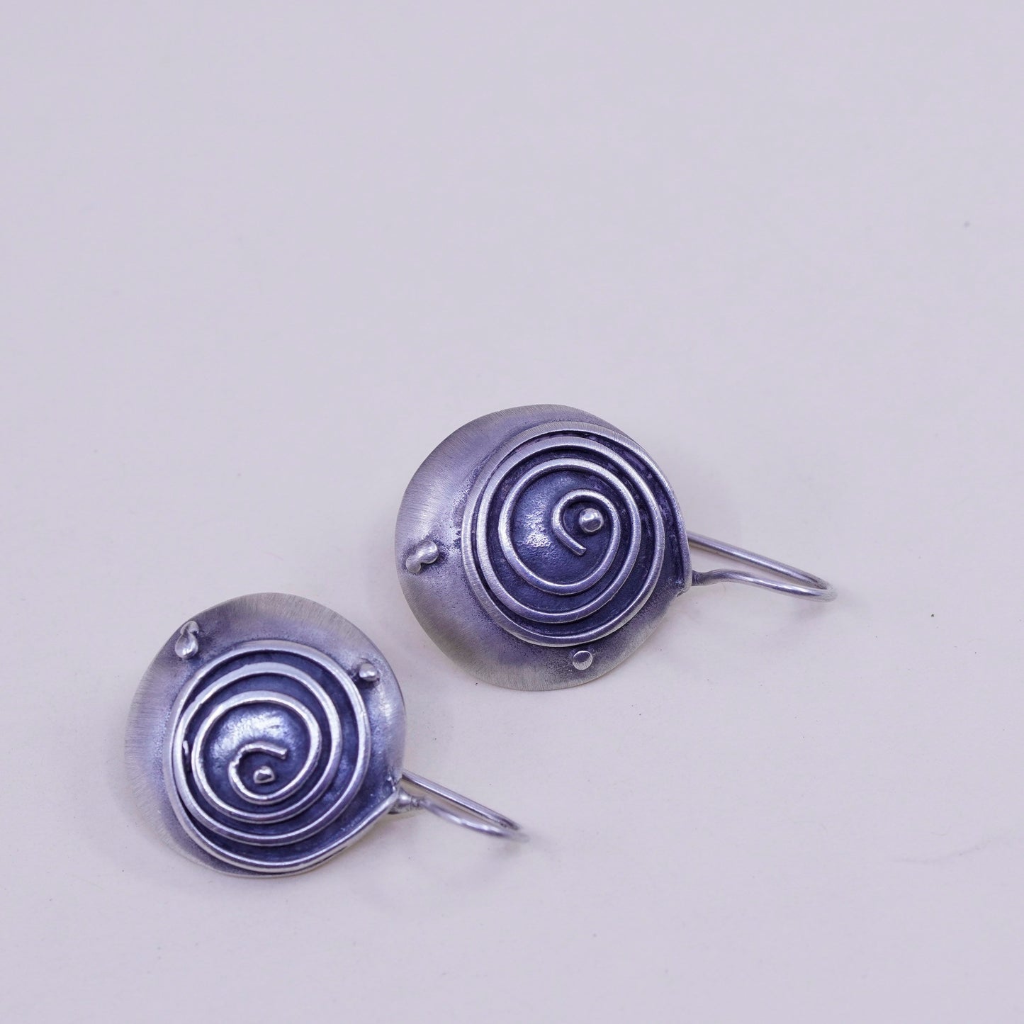 Vintage Sterling silver handmade earrings, hammered 925 swirl earrings