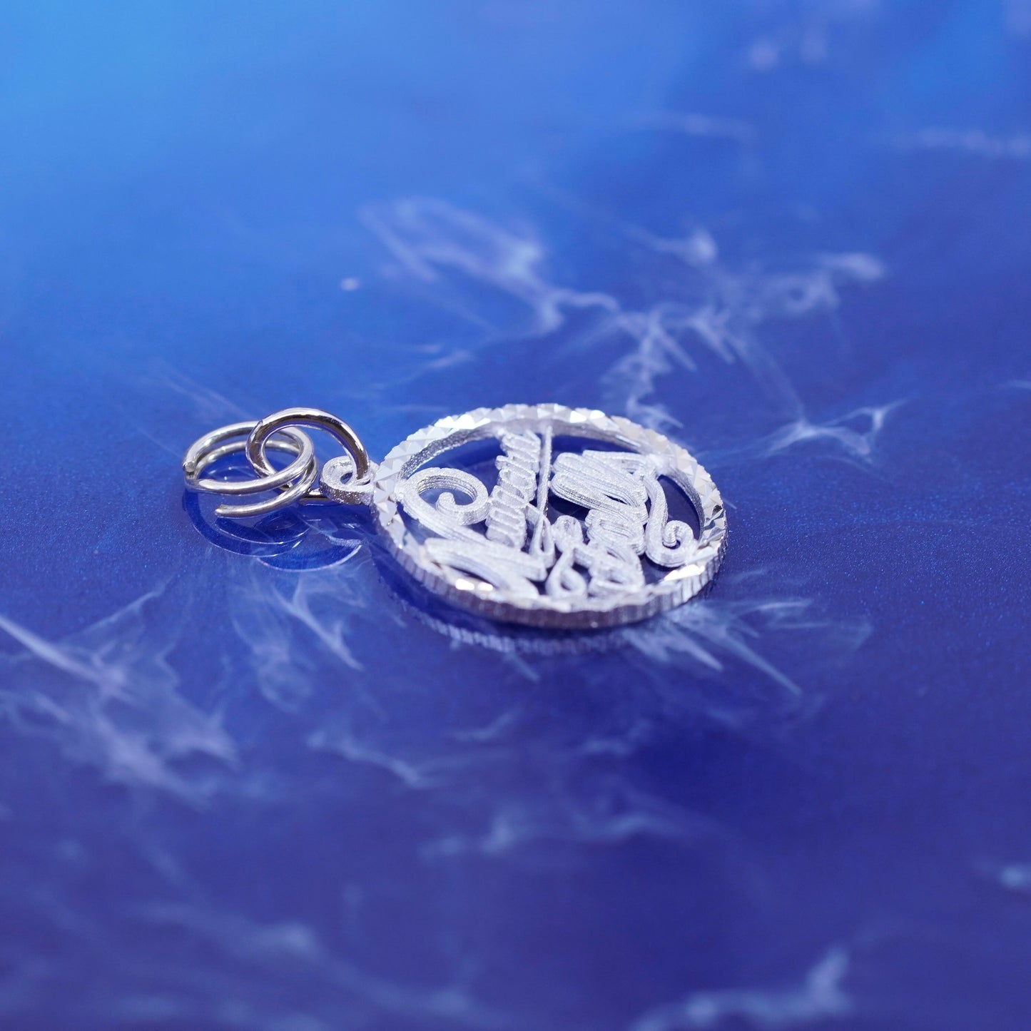 veg world traveler pendant. Sterling 925 silver niagara falls New York charm