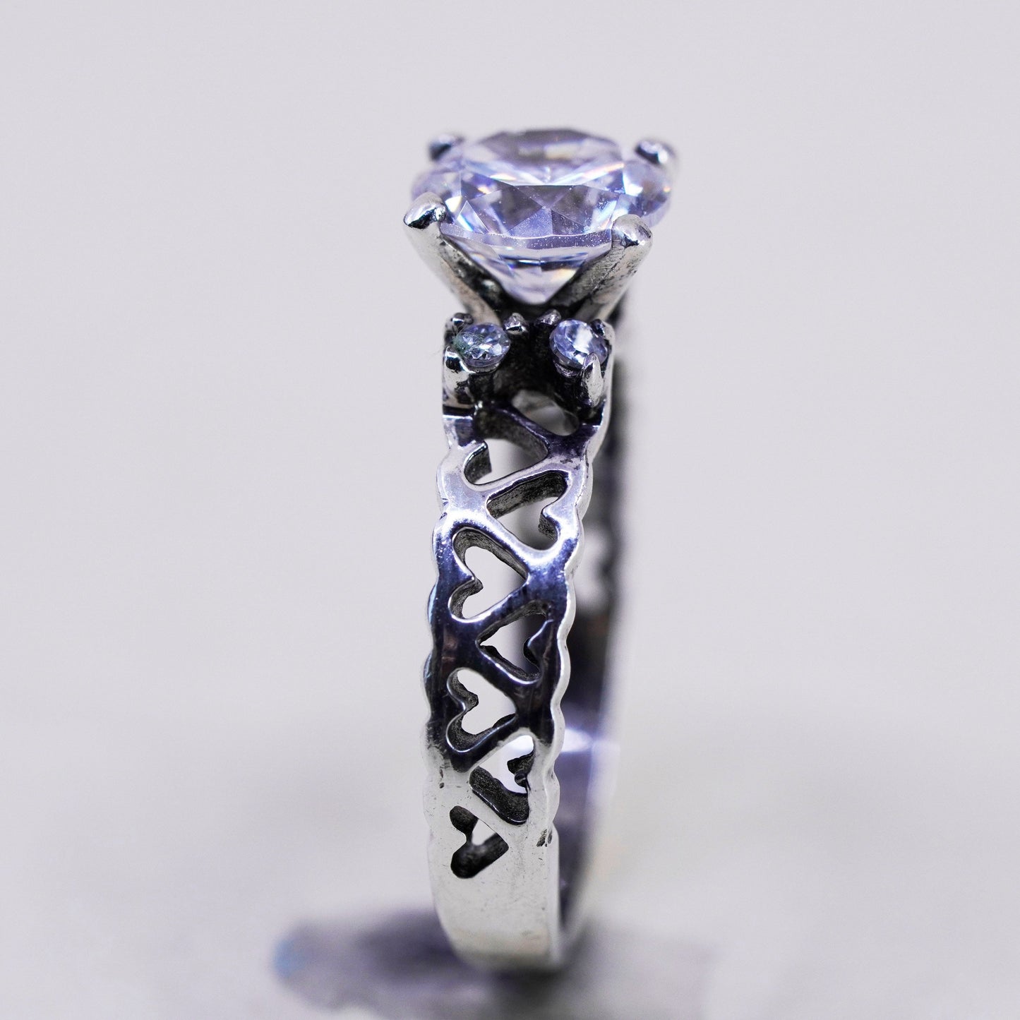 Size 5.25, vintage Sterling 925 silver Statement ring w/ Cz and heart around