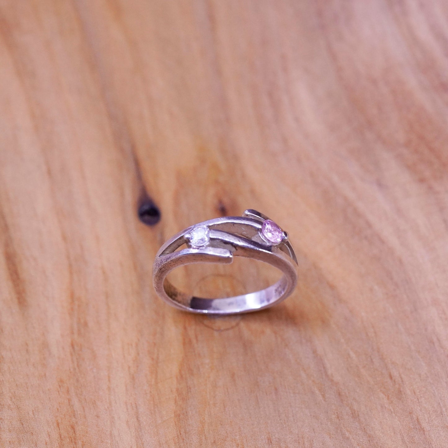 size 6, vintage Sterling 925 silver handmade ring, stackable band with pink cz