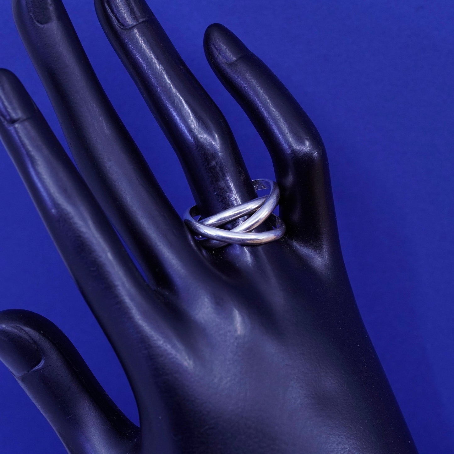 size 8, vintage Sterling silver handmade ring, 925 entwined band