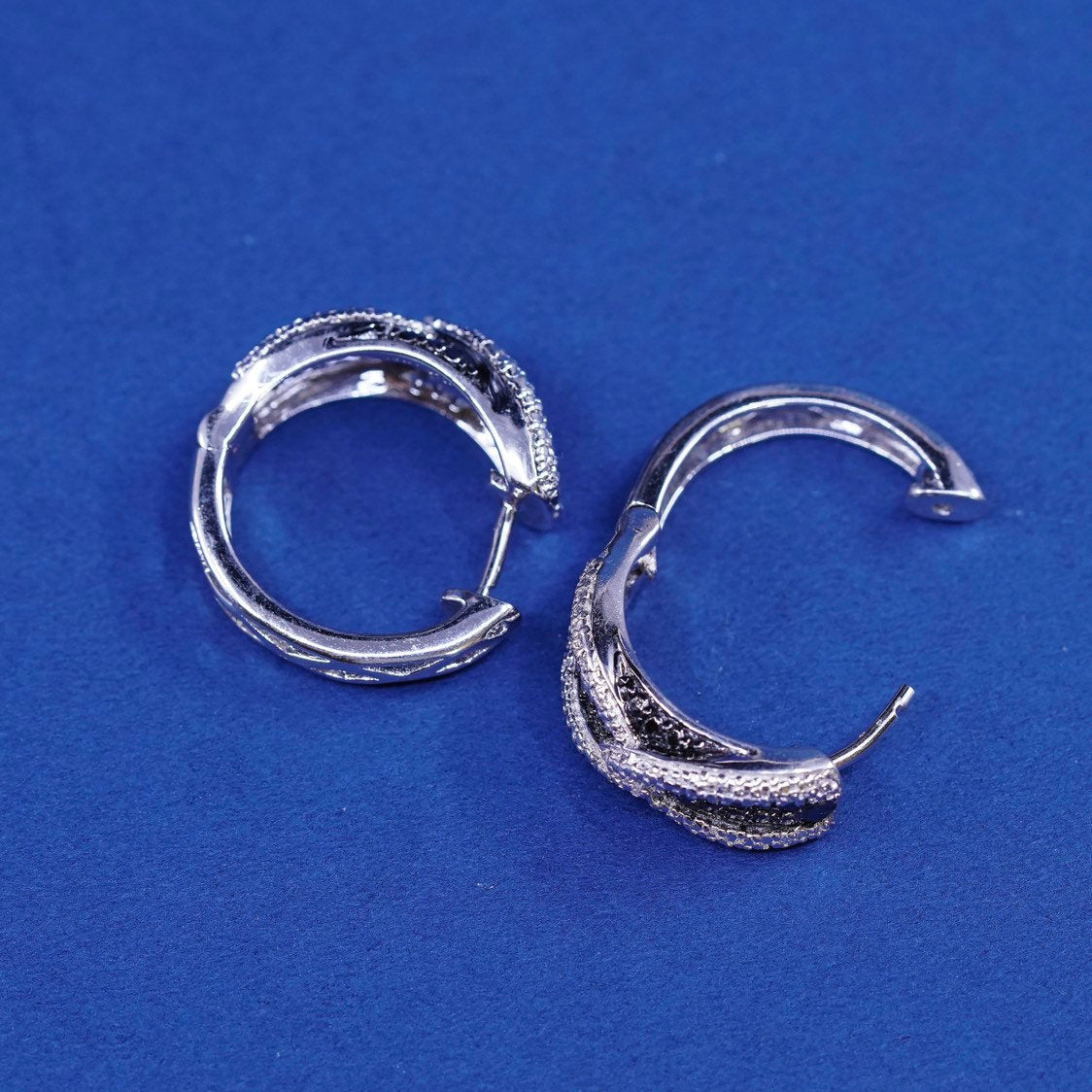 0.75”, vtg JWBR Sterling silver earrings, 925 hoops, huggie w/ diamond