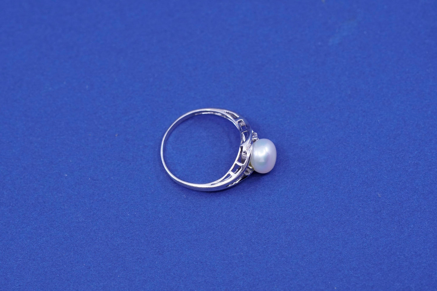 Size 7.25, vintage sterling 925 silver statement ring with pearl and diamond
