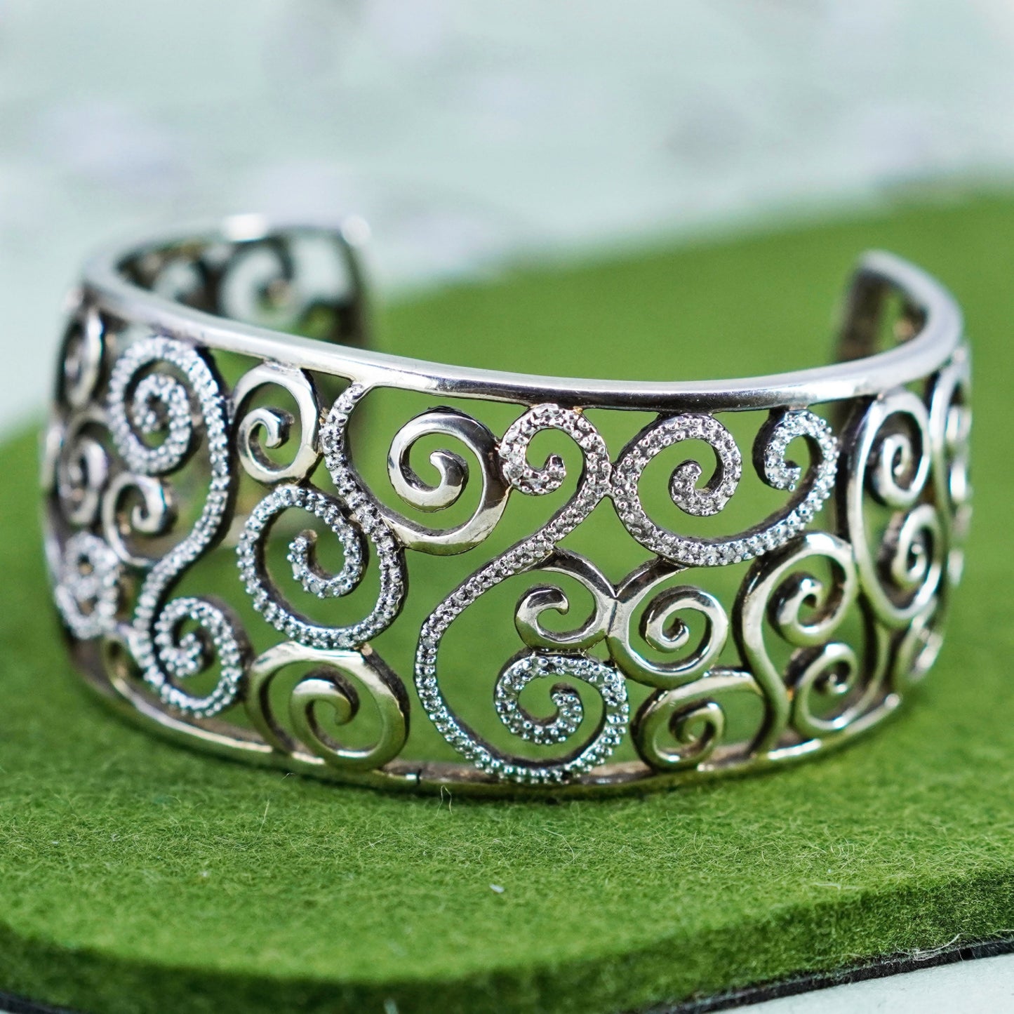 6.75”, southwestern Sterling silver bracelet handmade filigree 925 cuff diamond