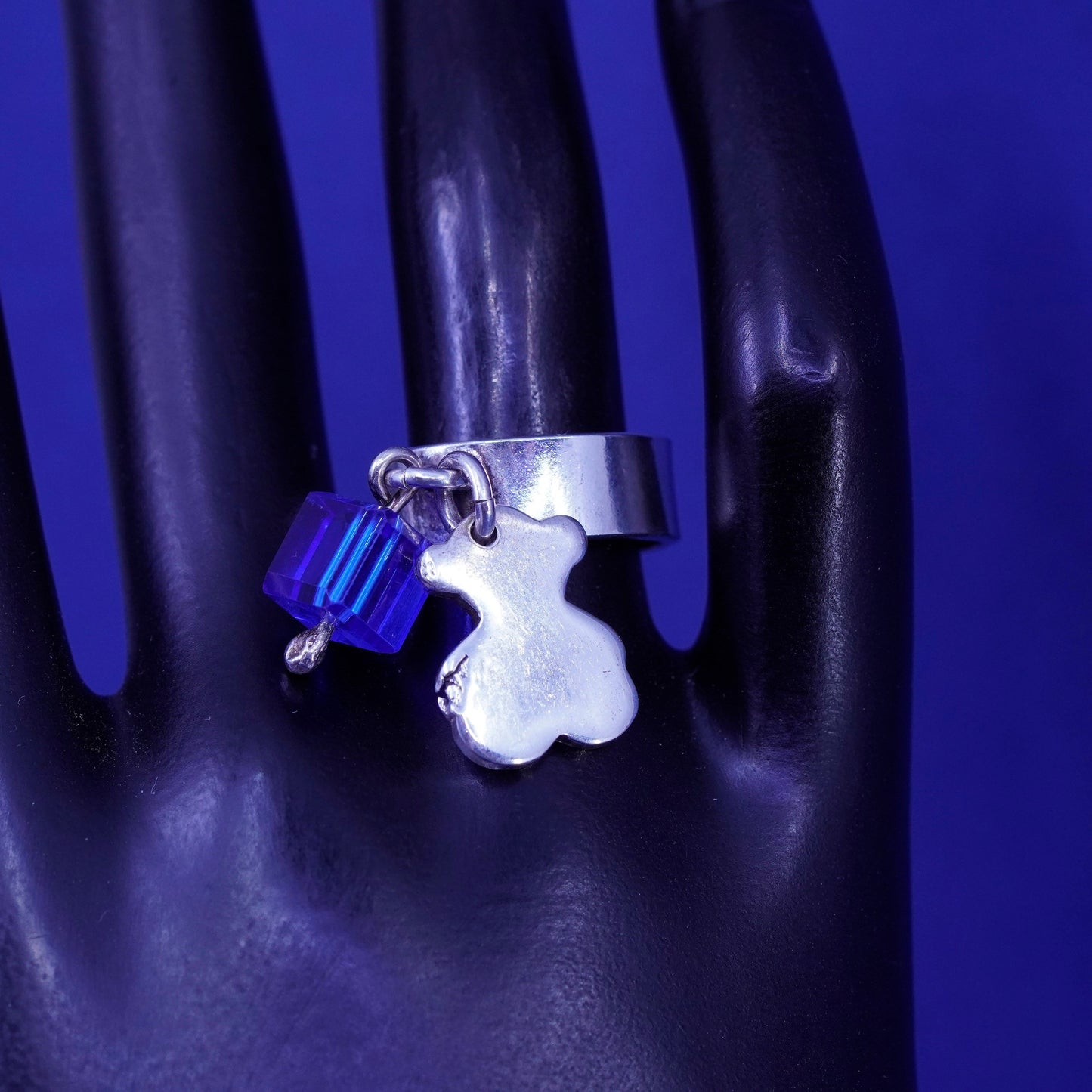Size 5.5, vintage Sterling silver handmade ring, 925 band bear blue cz charm