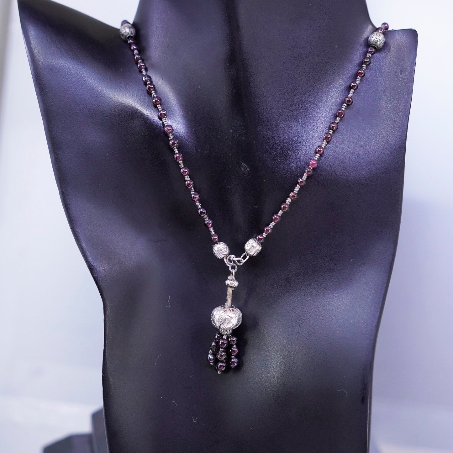 34”, vintage Sterling 925 silver handmade necklace with garnet beads pendant