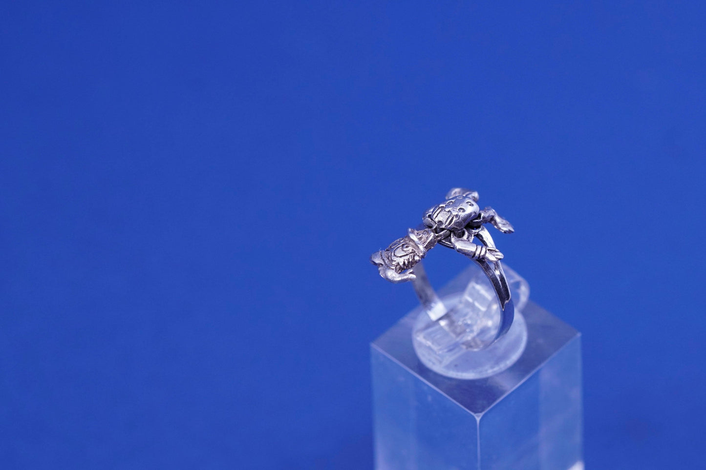 Size 7.5, sterling 925 silver ring, Disney Donald duck with movable joints