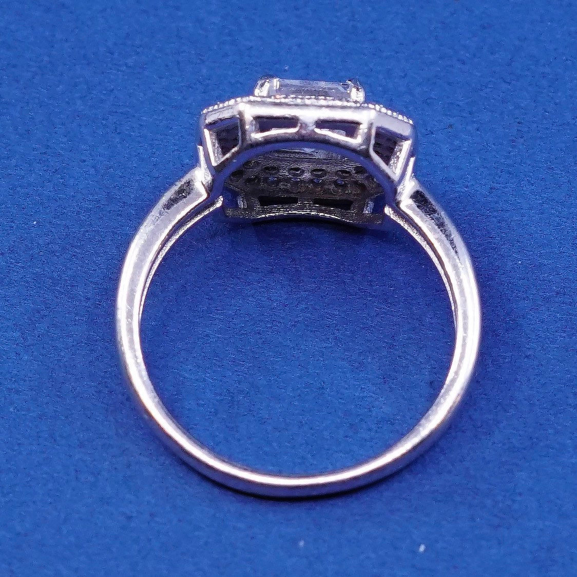 Size 8.25, vtg Sterling silver engagement ring, 925 band w/clear cz