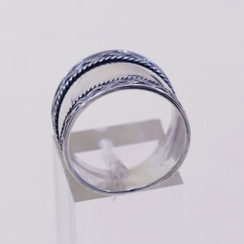 Size 8, Vtg Sterling Silver Handmade ribbed Ring 925 Silver warrior Band