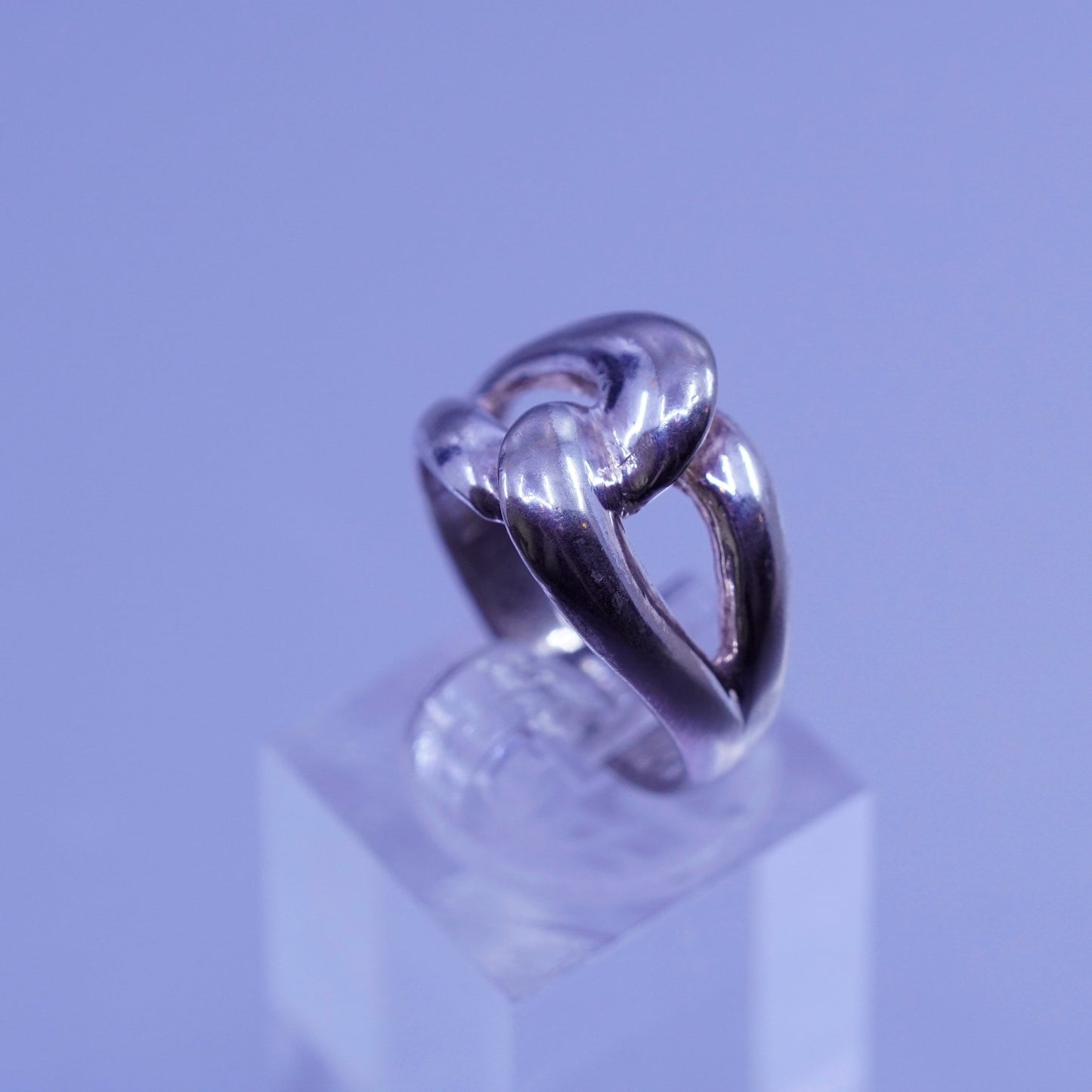 Size 7.5, vintage southwestern Sterling 925 silver entwined ring, band